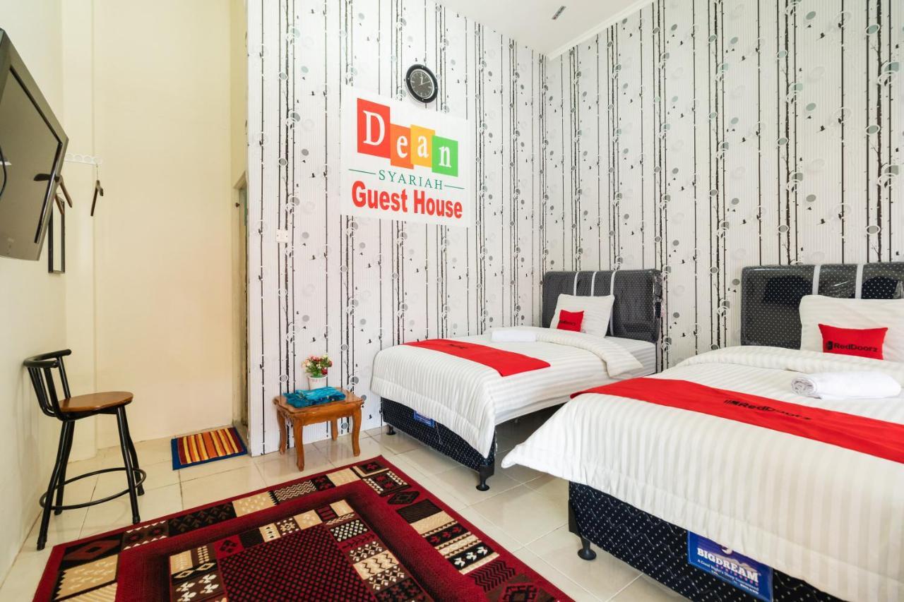 武吉丁宜 Reddoorz Syariah Near Pasar Aur Kuning酒店 外观 照片