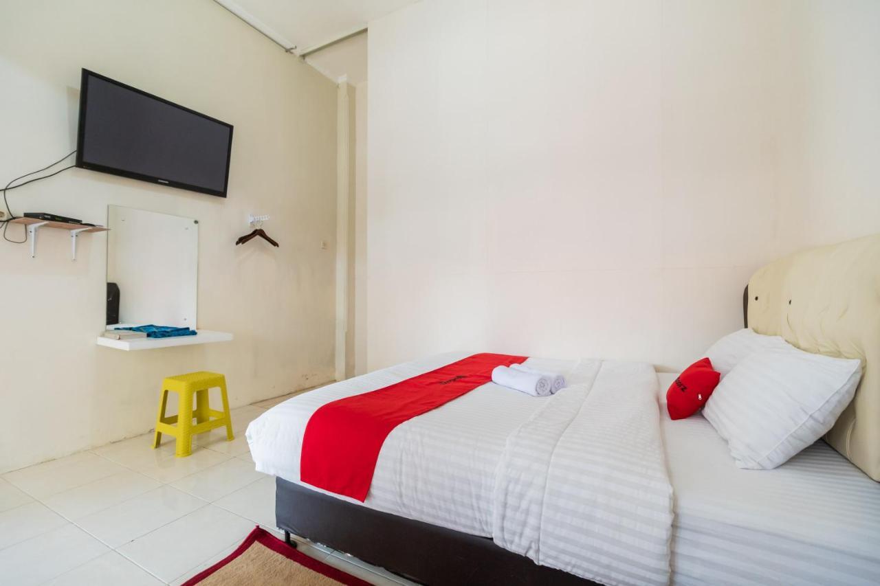 武吉丁宜 Reddoorz Syariah Near Pasar Aur Kuning酒店 外观 照片
